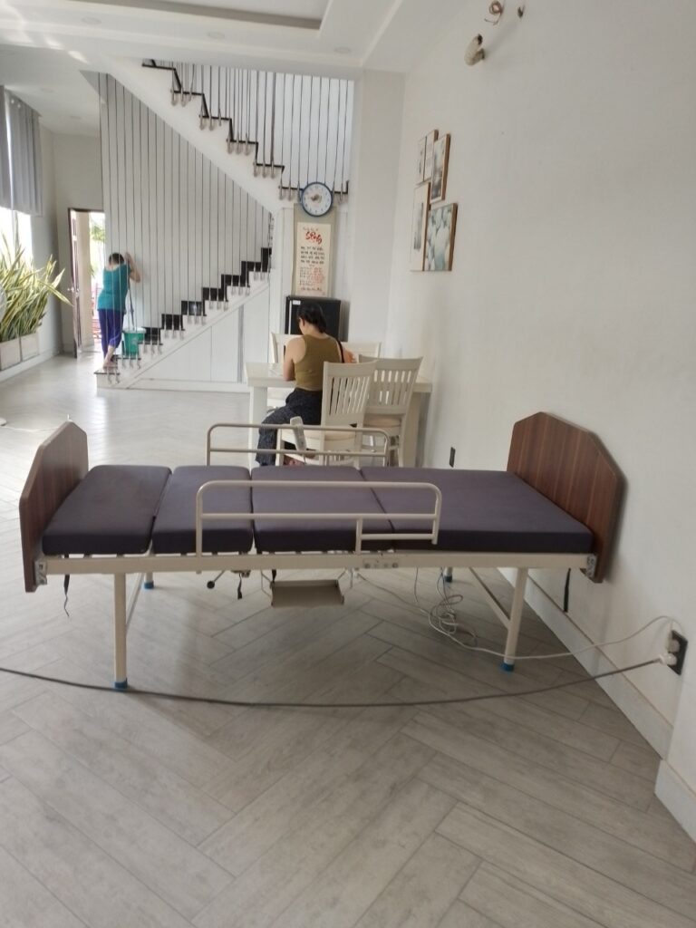 Chị VKM